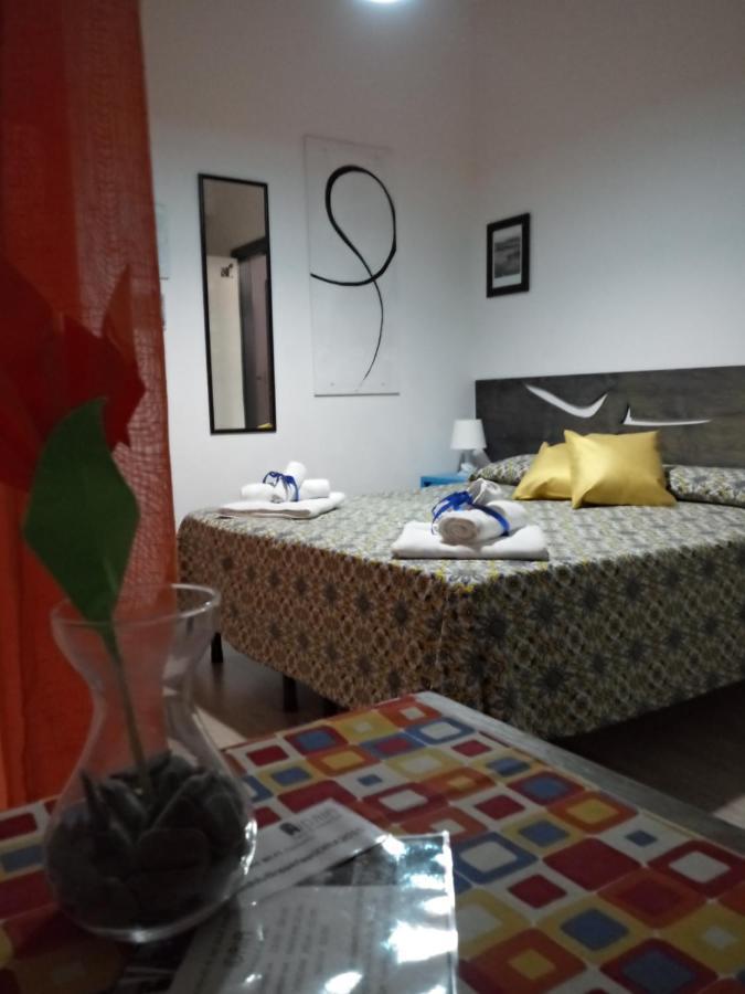 Idria B&B Barcellona-Pozzo di Gotto Ngoại thất bức ảnh